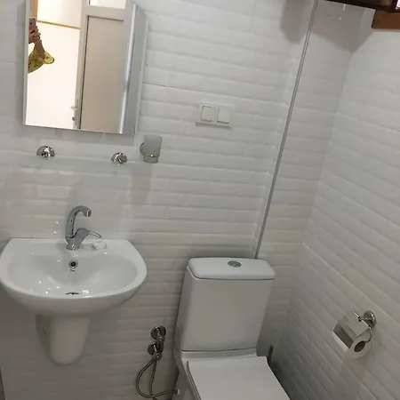Miss Karya Hotel